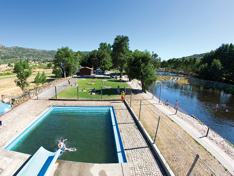 Praia Fluvial de Aldeia Viçosa - Casa Sobreira da Silva