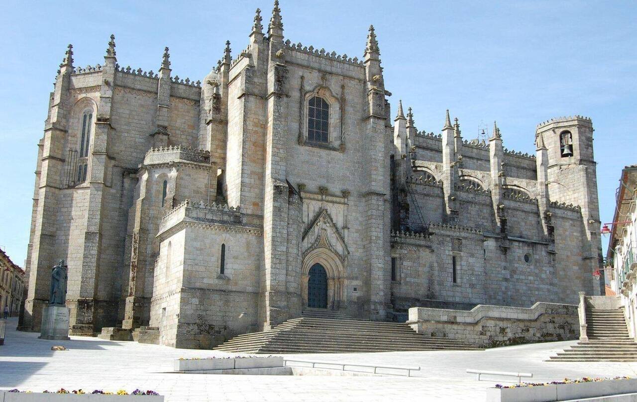 Sé Catedral da Guarda - Casa Sobreira da Silva